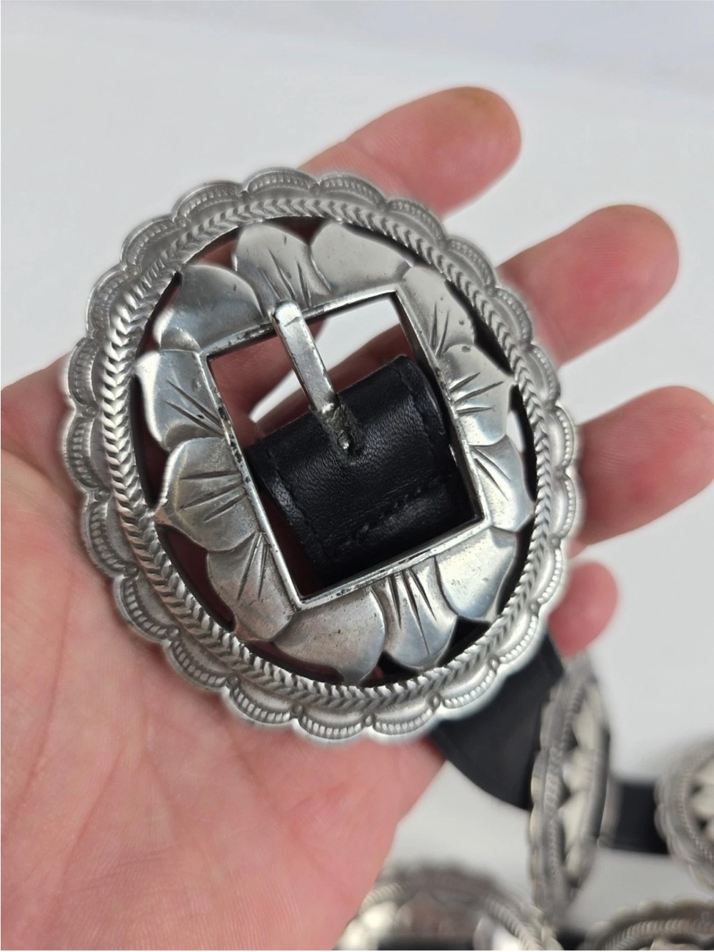 Brighton Heavy Sunflower Black Leather Sliding Concho Belt XL - Picture 4 of 12